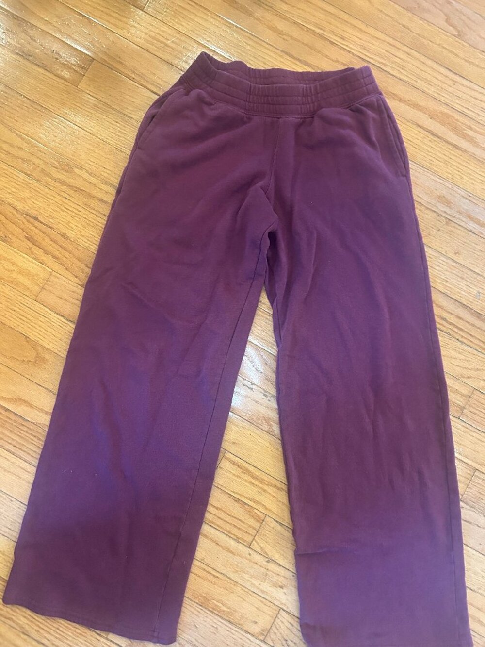 Hollister Baggy Sweatpants- MULBERRY XS